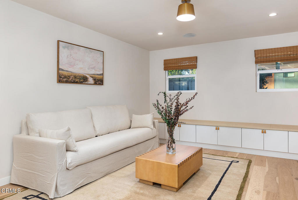 987 Bell Street Pasadena, CA 91104 - Photo 14 of 40 987 Bell St 012-mls