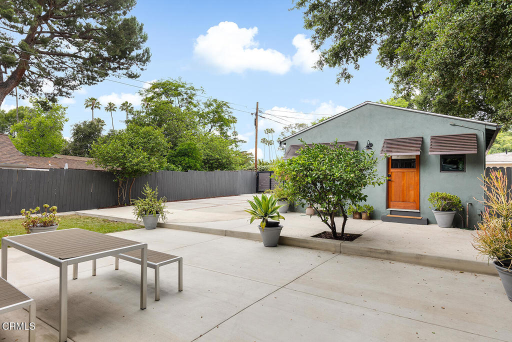 987 Bell Street Pasadena, CA 91104 - Photo 35 of 40 987 Bell St 028-mls