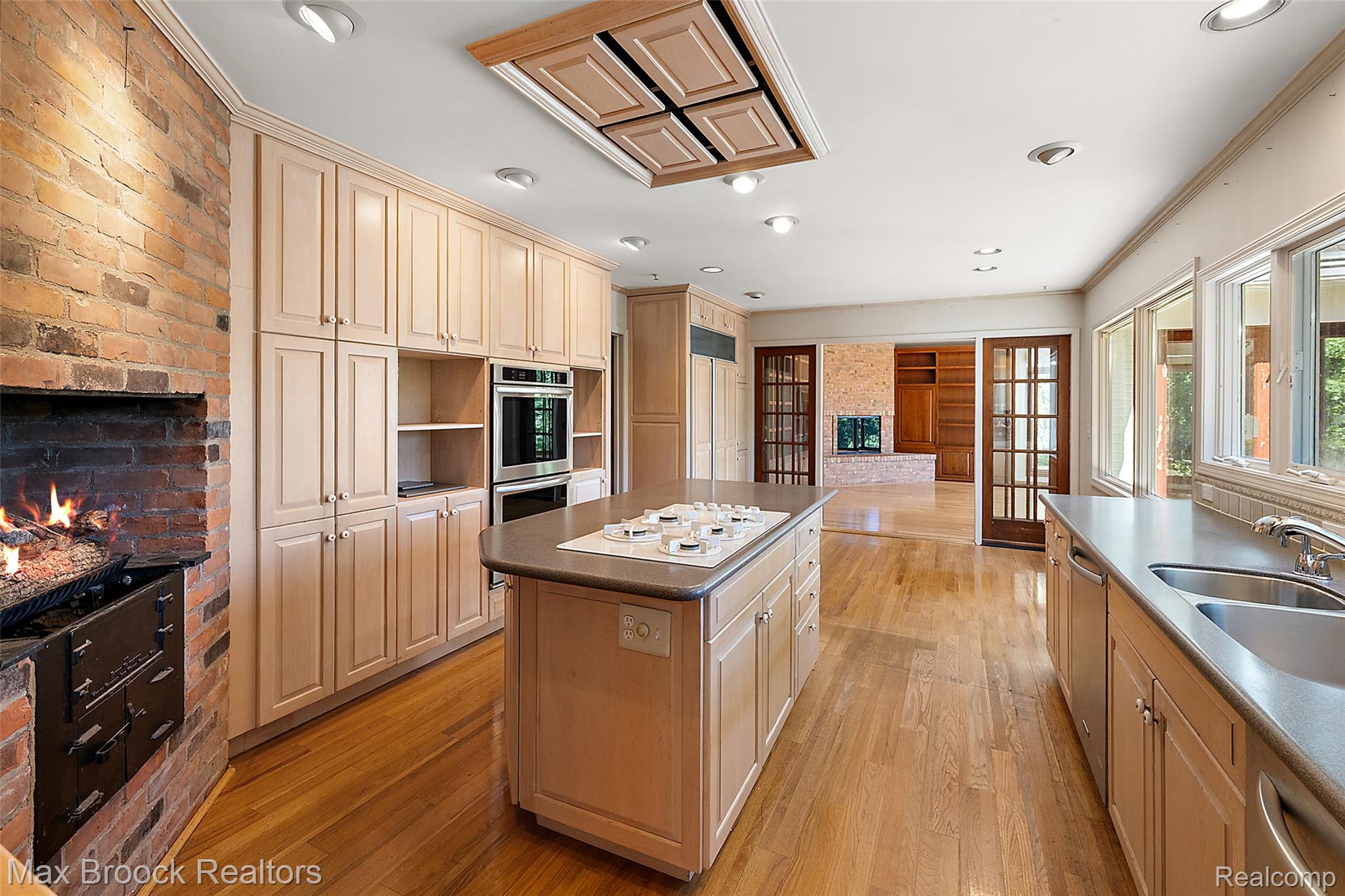 674 Rudgate Road Bloomfield Hills, MI 48304 - Photo 7 of 28 674 Rudgate-40.jpg