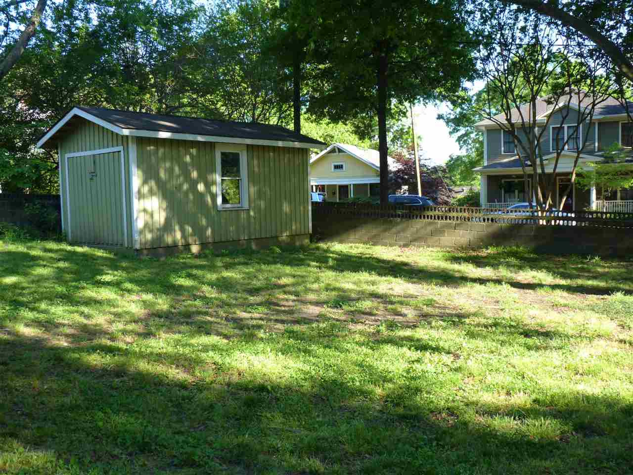 807 West South Street Raleigh, NC 27603 - Photo 26 of 30 backyard