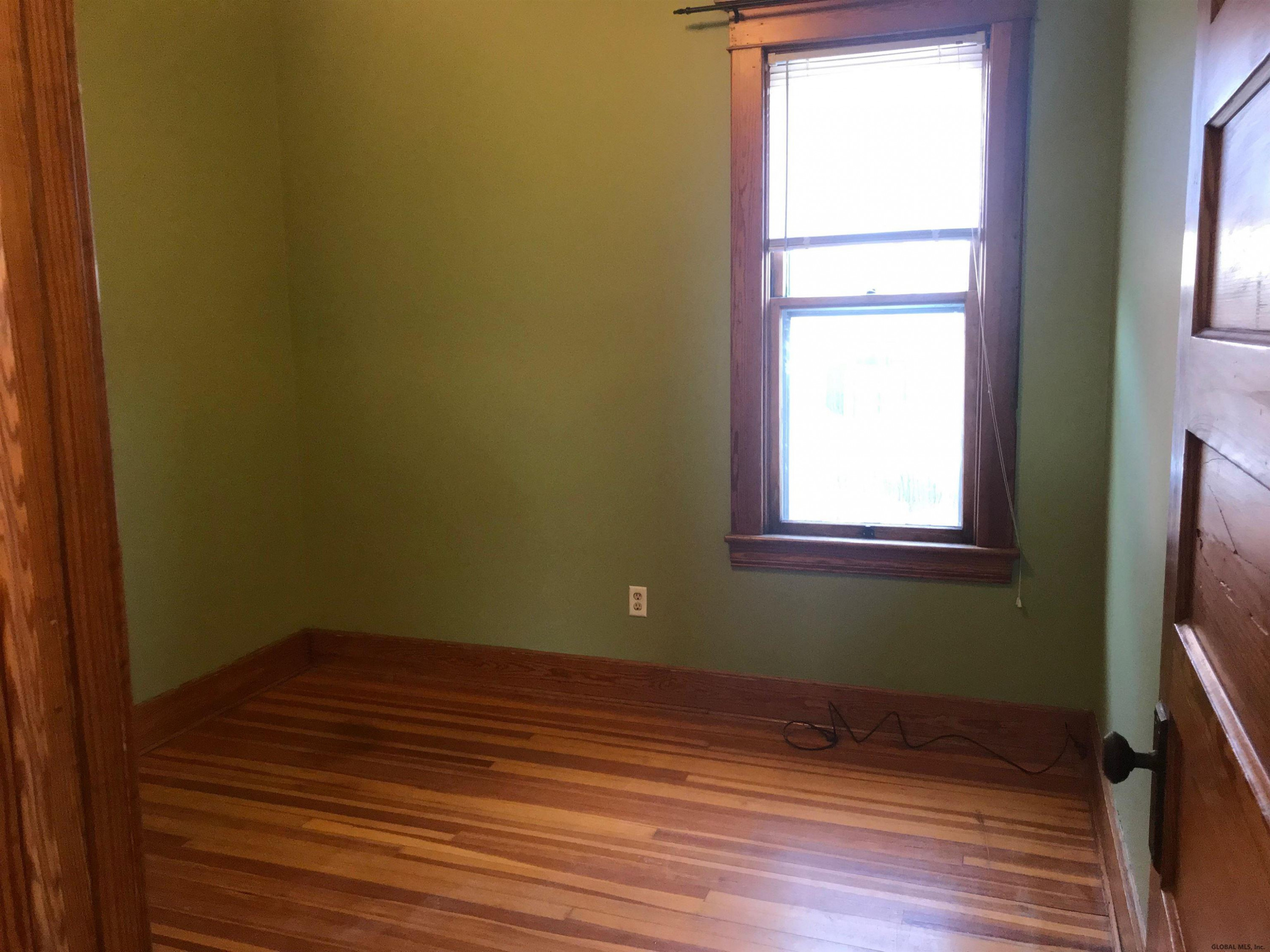 31 Vley Road Scotia, NY 12302 - Photo 10 of 28 Photo 10