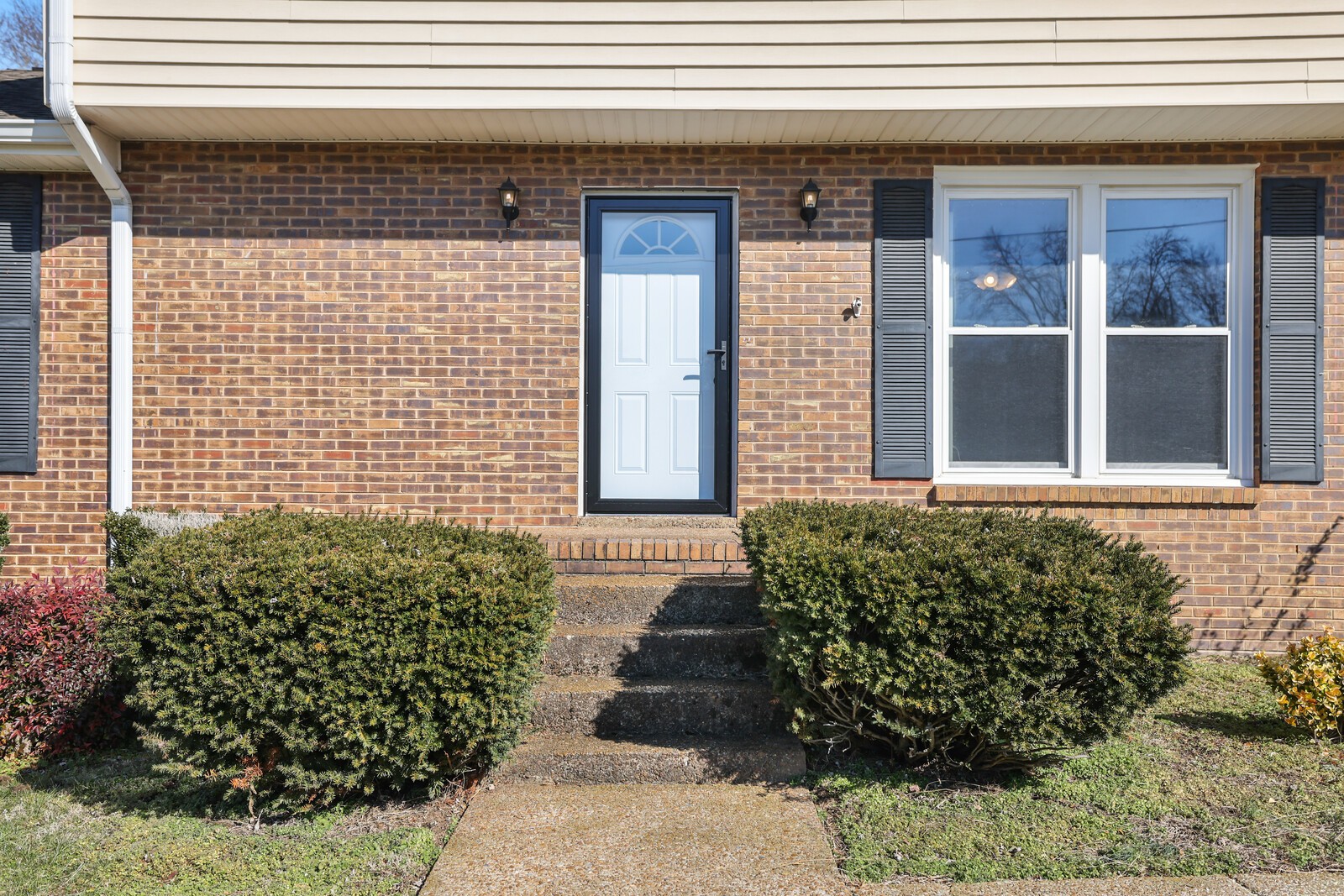 6917 Stone Creek Road Nashville, TN 37221 - Photo 4 of 56