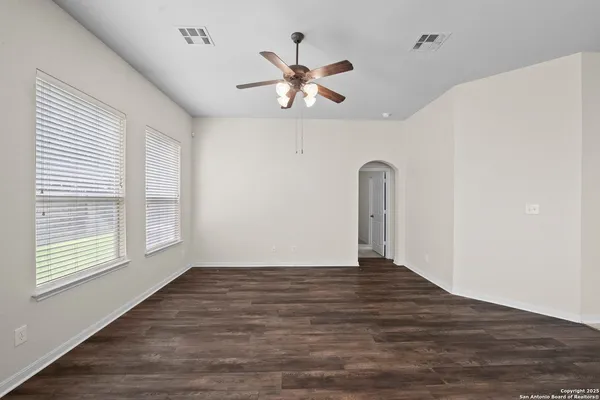 $1,900 | 132 Niemietz Cove, Cibolo, TX 78108