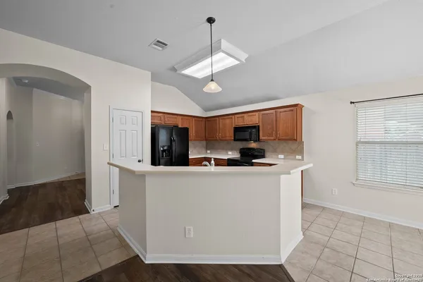 $1,900 | 132 Niemietz Cove, Cibolo, TX 78108