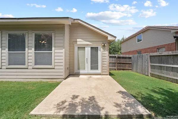 $1,900 | 132 Niemietz Cove, Cibolo, TX 78108