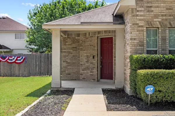$1,900 | 132 Niemietz Cove, Cibolo, TX 78108