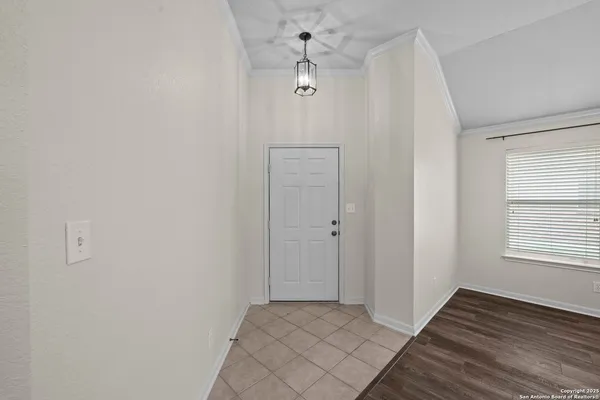 $1,900 | 132 Niemietz Cove, Cibolo, TX 78108