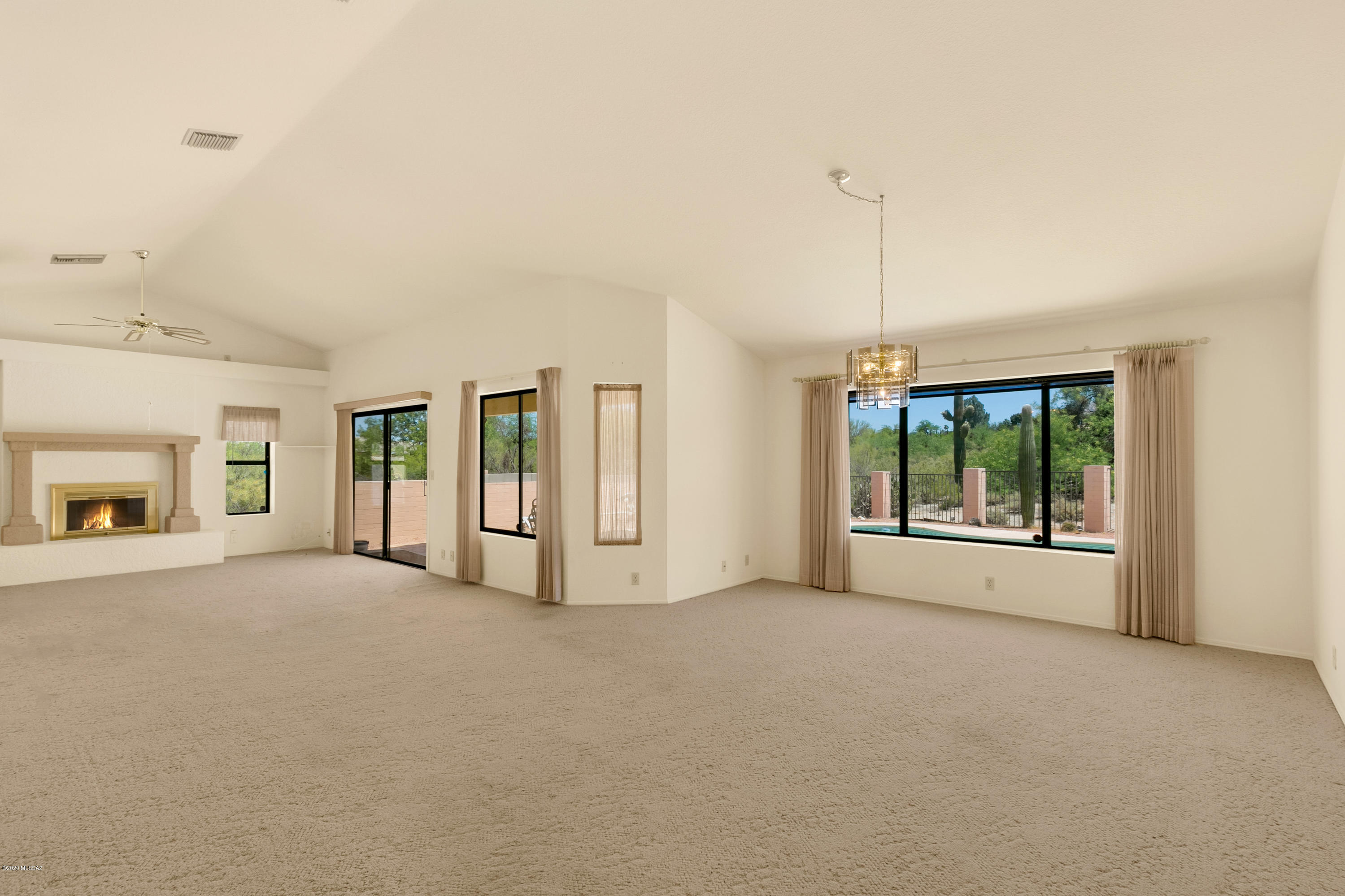 1070 West Panorama Road Tucson, AZ 85704 - Photo 9 of 24 Gallery Image 9