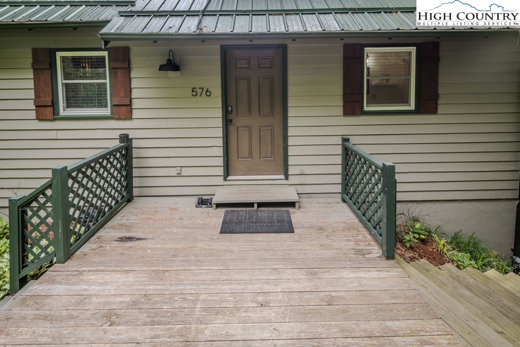576 Harmony Lane Boone, NC 28607 - Photo 3 of 48