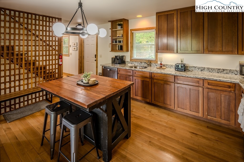 576 Harmony Lane Boone, NC 28607 - Photo 6 of 48