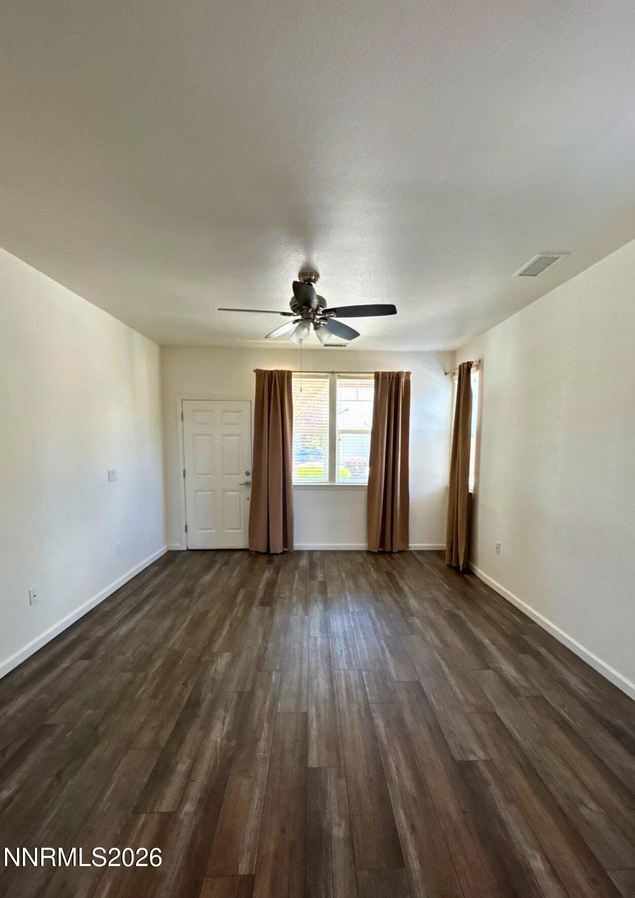 5900 Promontory Drive Reno, NV 89523 - Photo 2 of 14 69131acc-bef0-4c80-b6a0-bff37d53257c