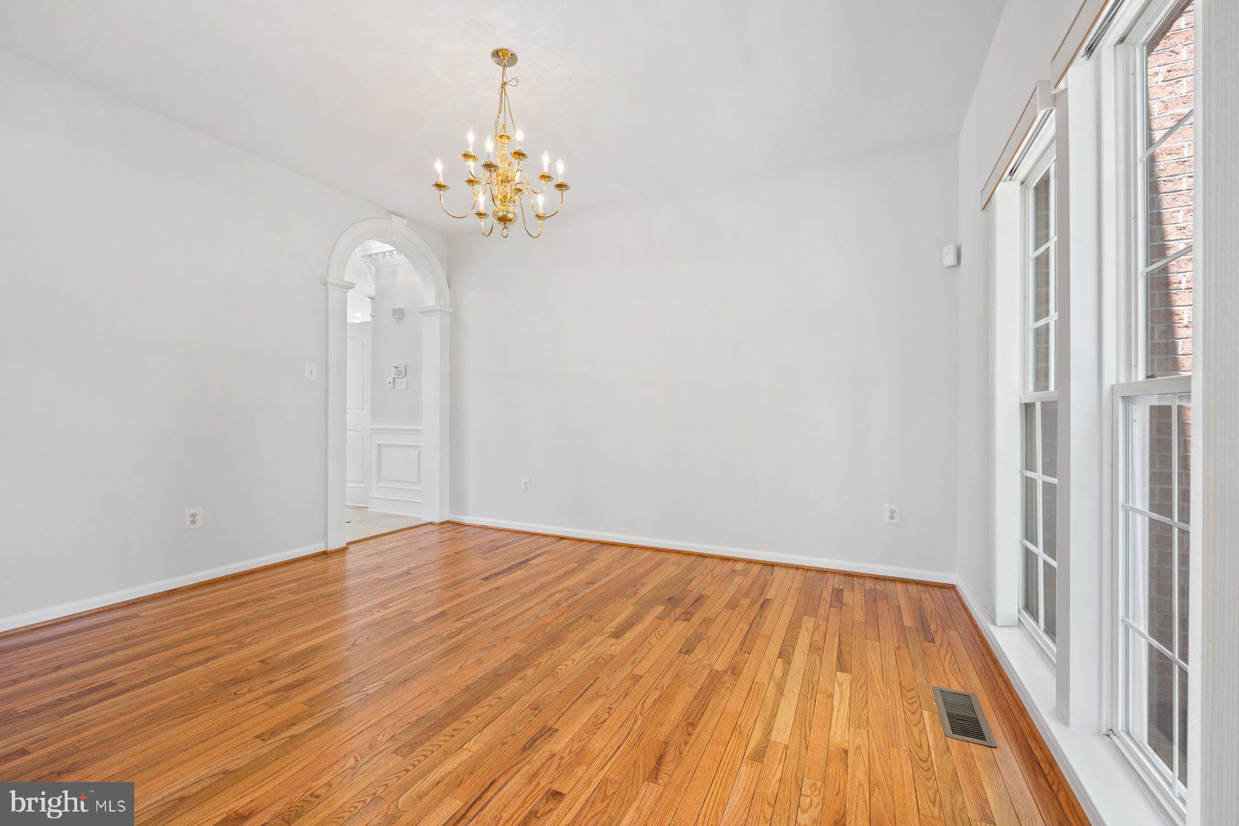 11050 Dorsch Farm Road Ellicott City, MD 21042 - Photo 8 of 63 Gallery Image 8
