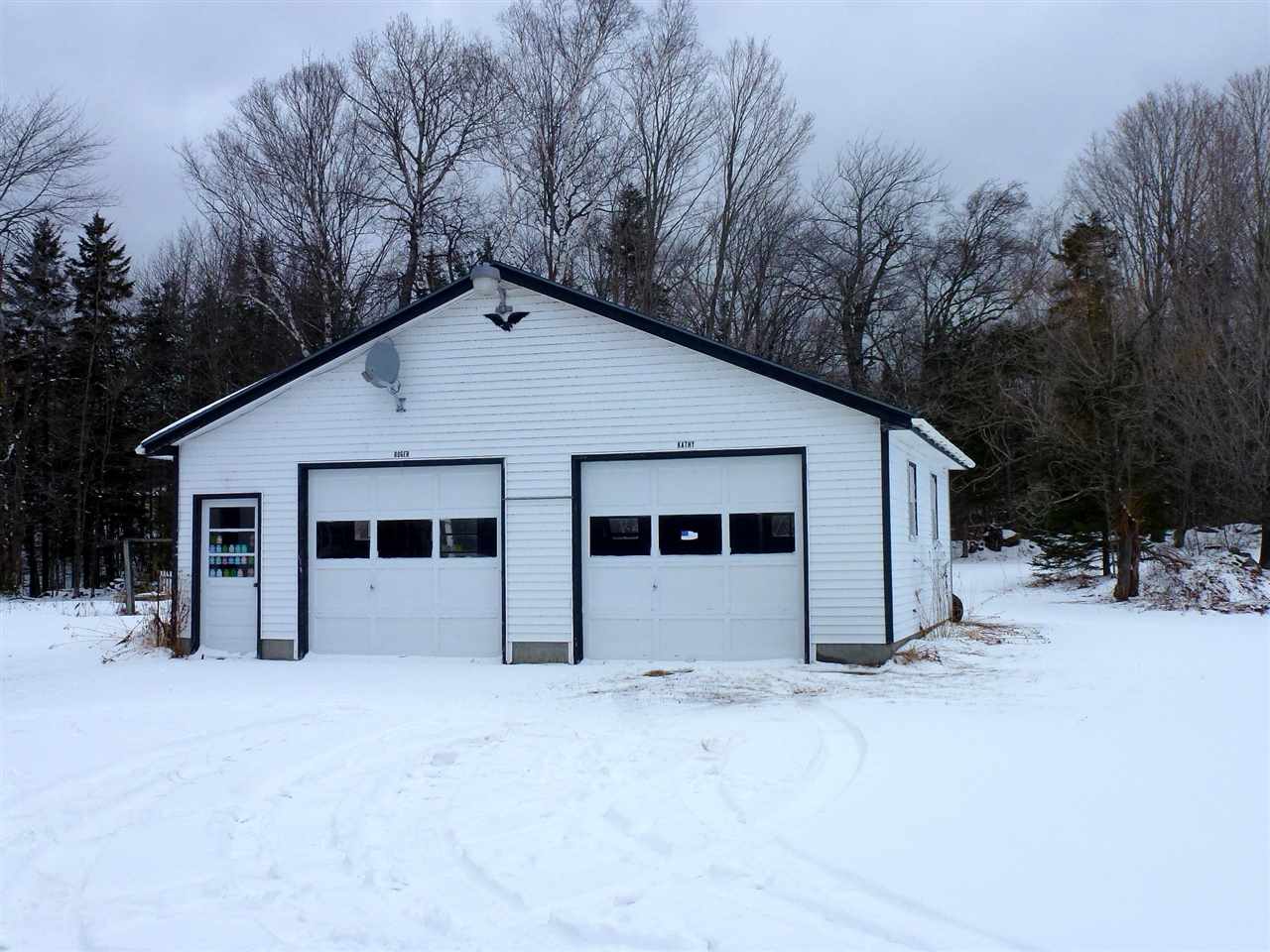 2762 Shunpike Road Mount Holly, VT 05758 - Photo 2 of 11