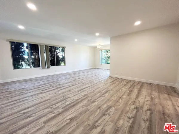 $4,250 | 439 South Oakhurst Drive, Unit 1, Beverly Hills, CA 90212