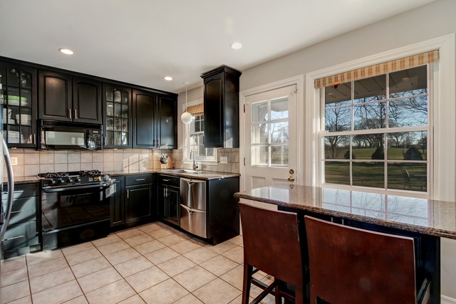1125 Raleigh Road Glenview, IL 60025 - Photo 4 of 14