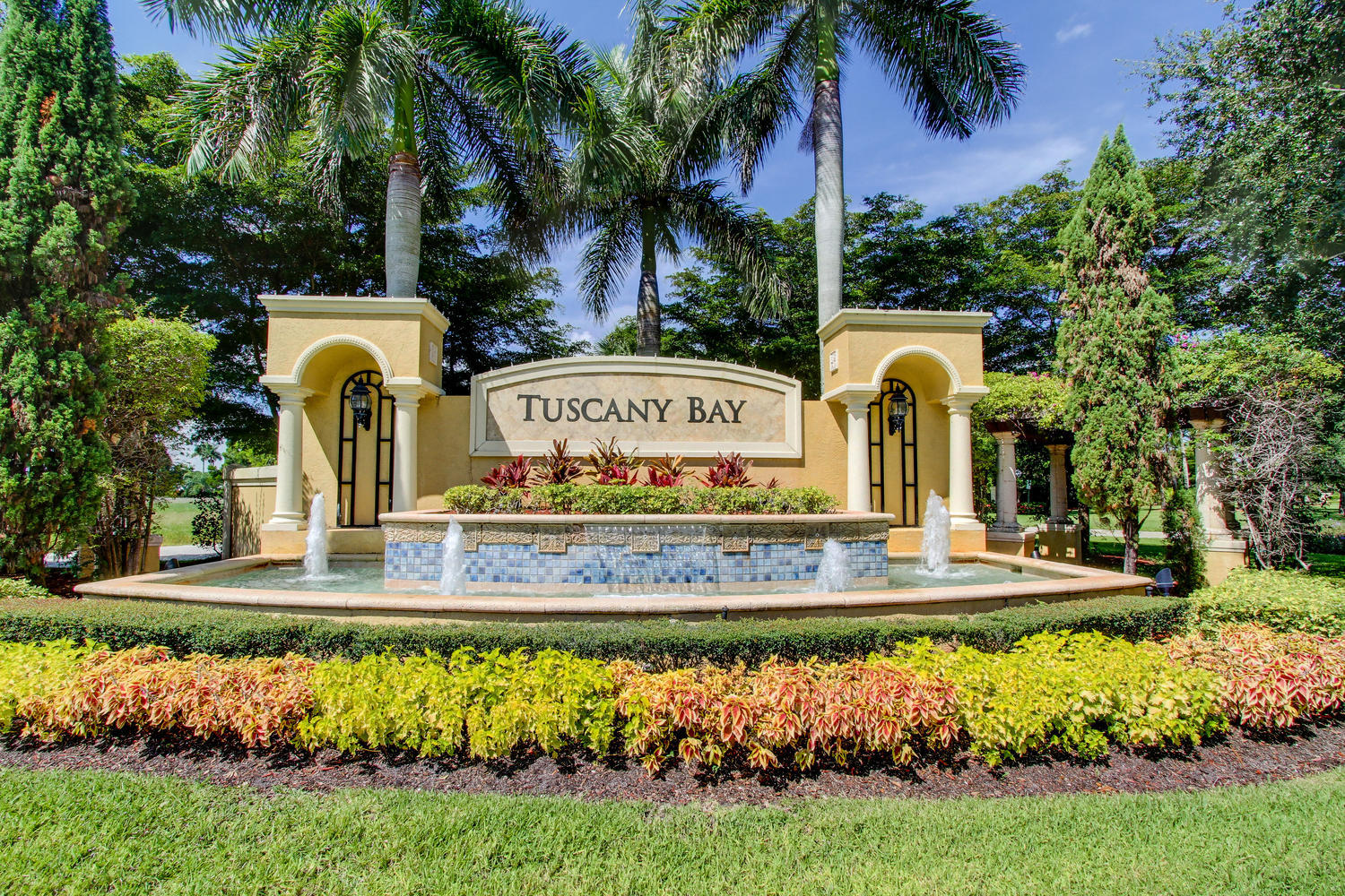 12091 Roma Road Boynton Beach, FL 33436 - Photo 17 of 21 sign