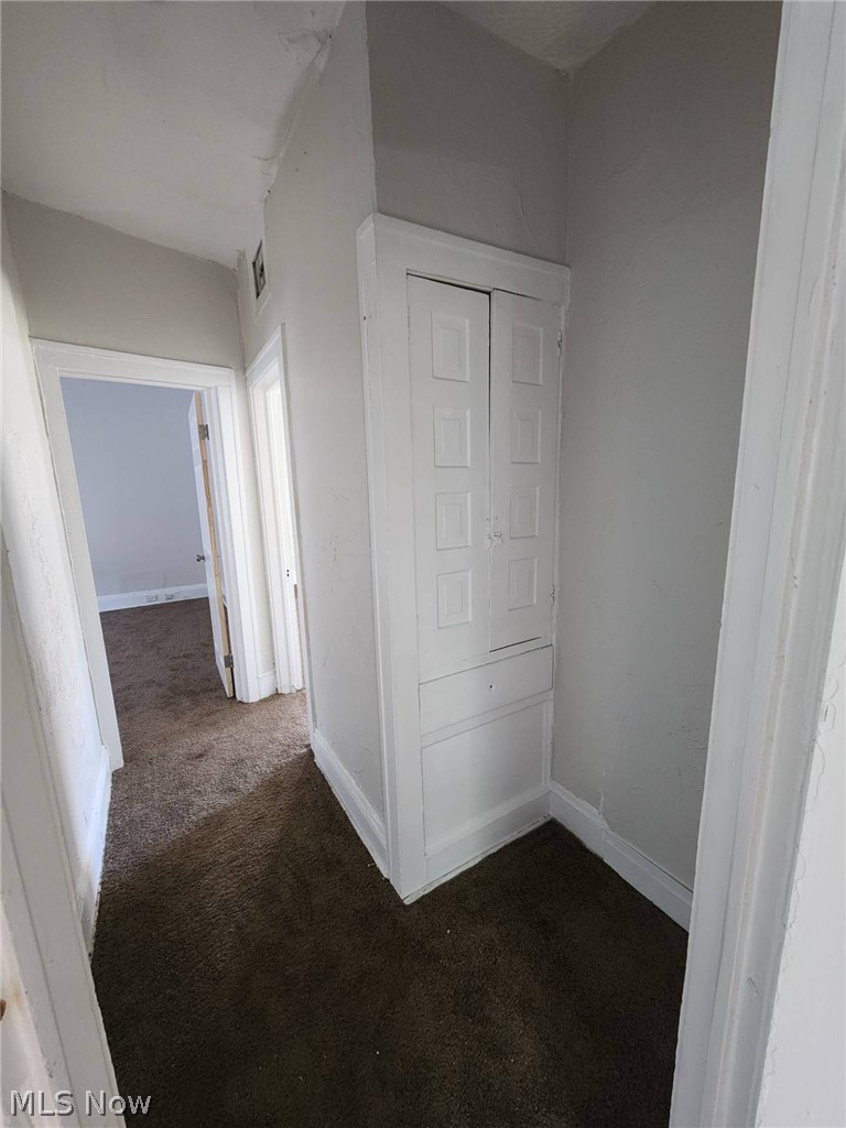 974 Eddy Road Cleveland, OH 44108 - Photo 6 of 48