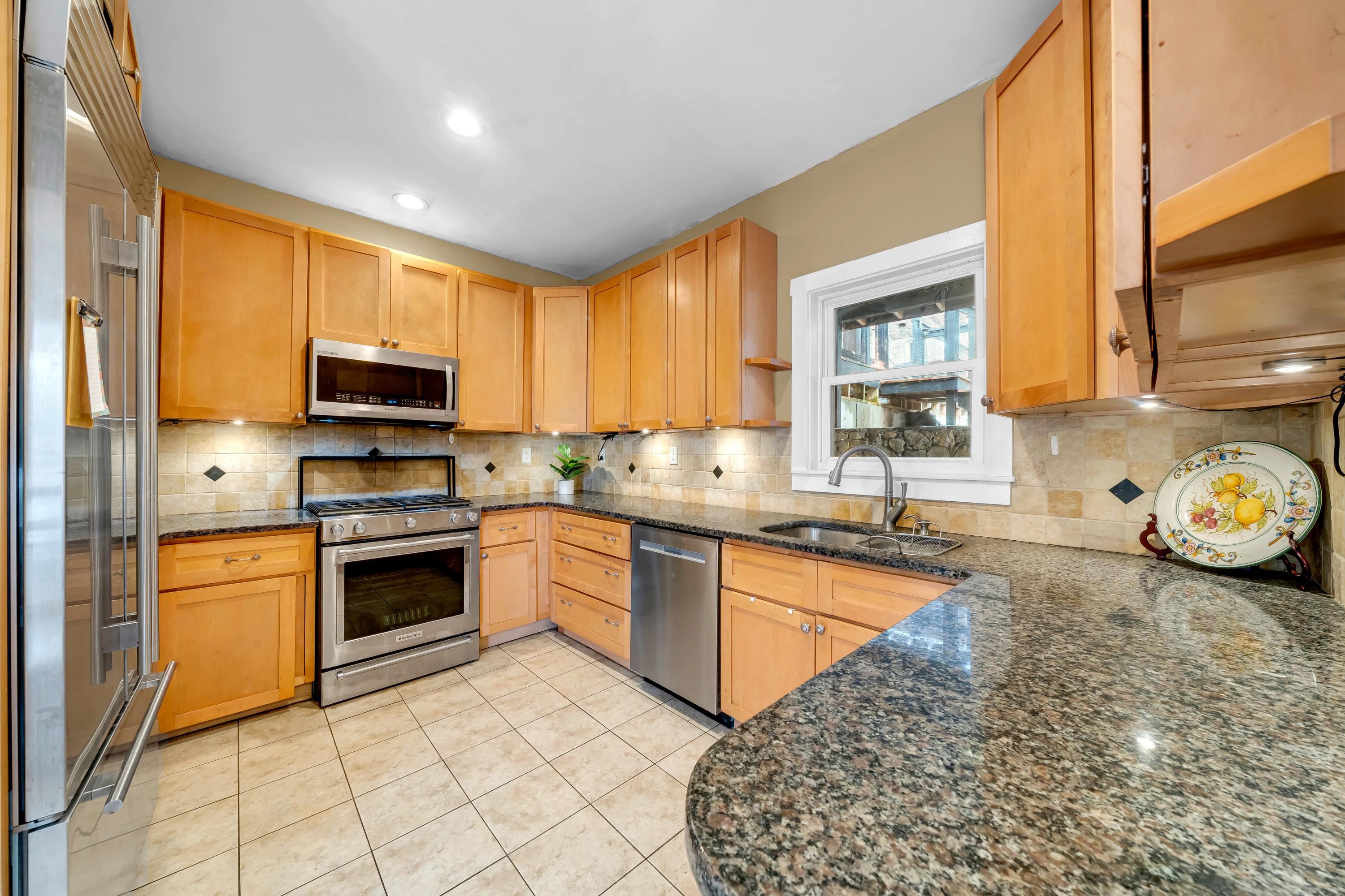 7 Moulton Street Raymond, NH 03077 - Photo 12 of 43