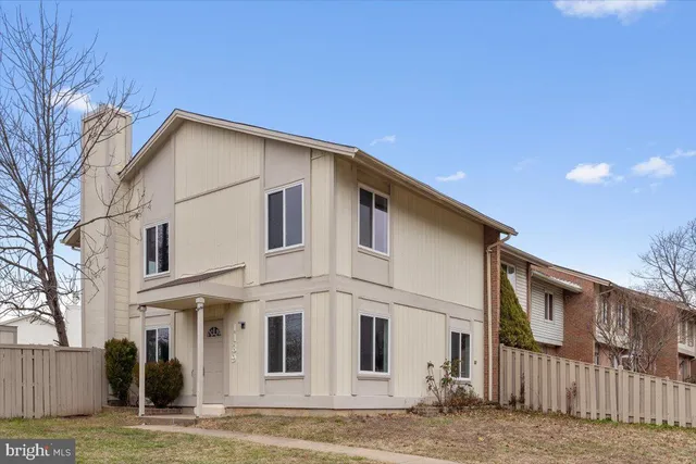 $445,000 | 1139 Autumnhaze Court, Herndon, VA 20170