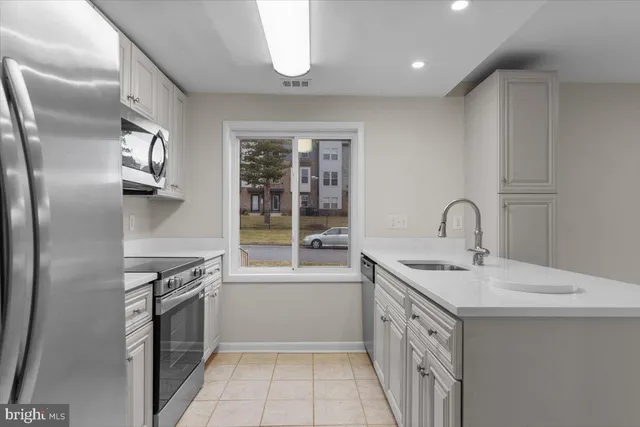 $445,000 | 1139 Autumnhaze Court, Herndon, VA 20170