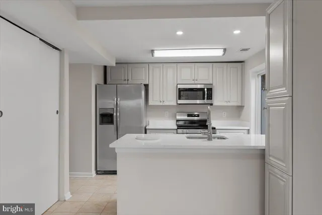 $445,000 | 1139 Autumnhaze Court, Herndon, VA 20170