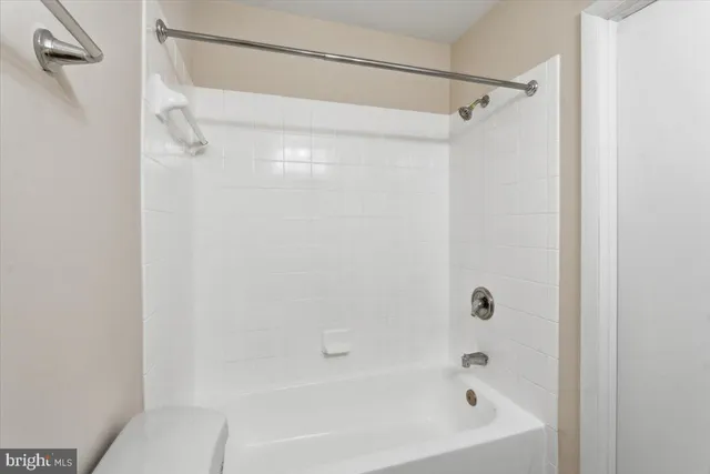 $445,000 | 1139 Autumnhaze Court, Herndon, VA 20170