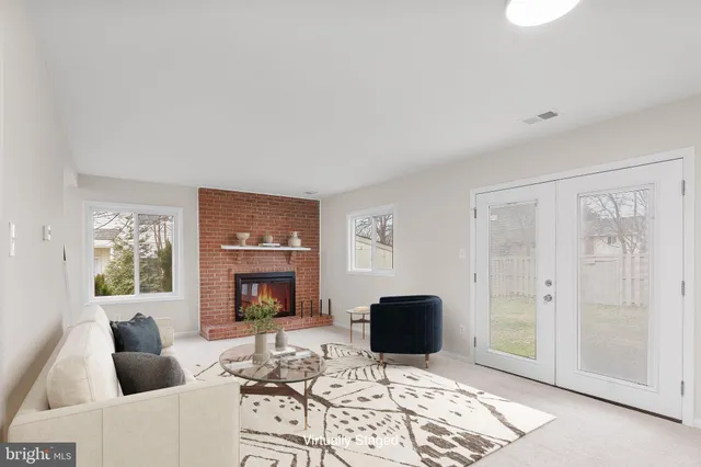 $445,000 | 1139 Autumnhaze Court, Herndon, VA 20170