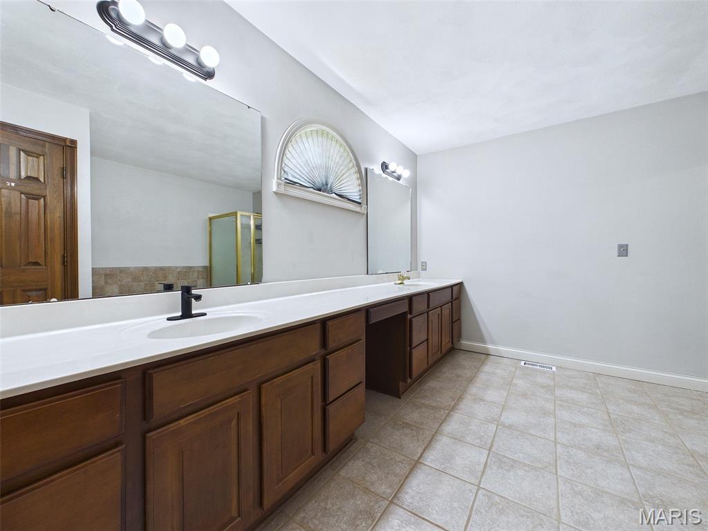 230 Hickory Ridge Belleville, IL 62223 - Photo 35 of 61