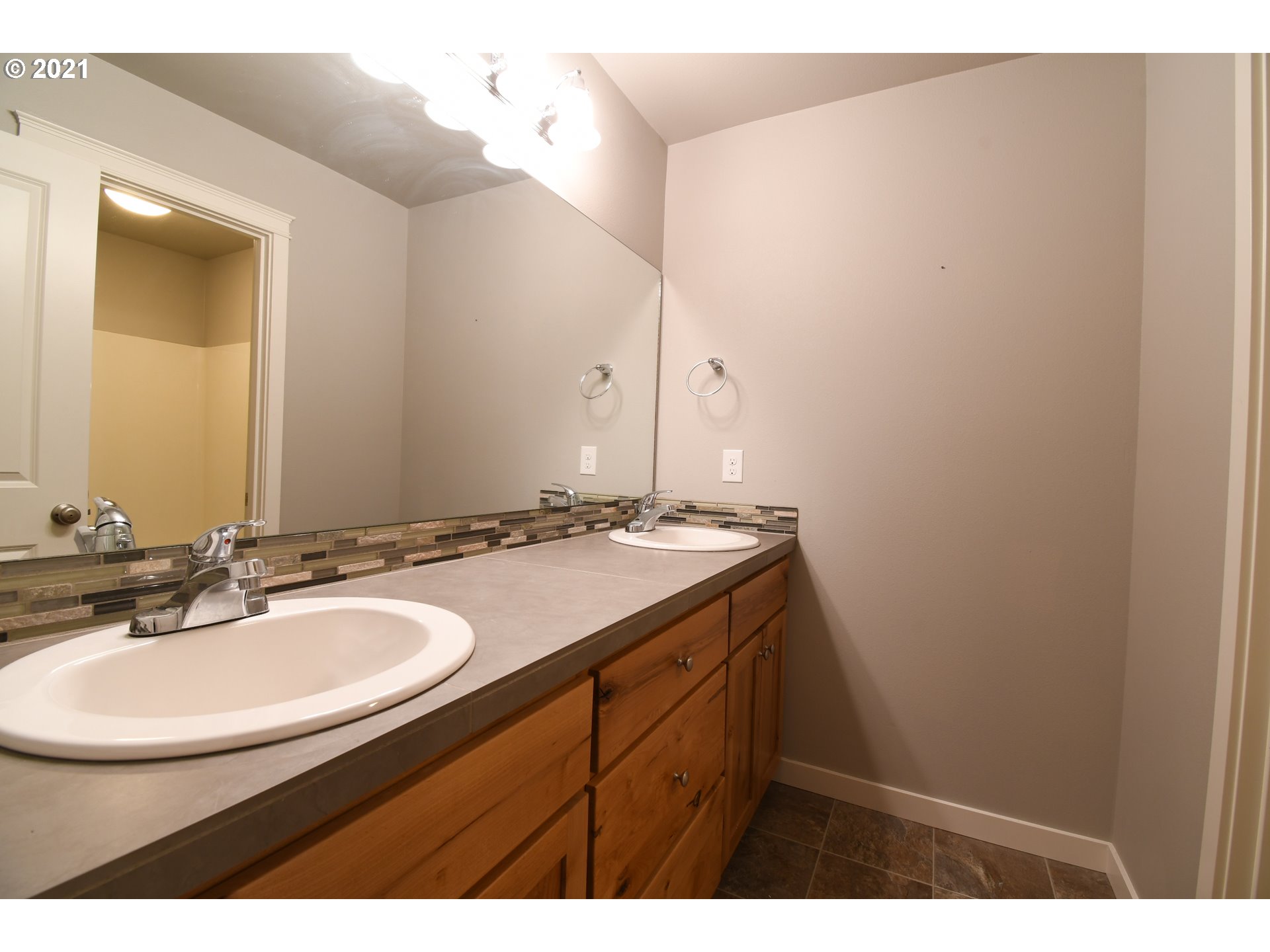 4335 North 2nd Way Ridgefield, WA 98642 - Photo 10 of 21