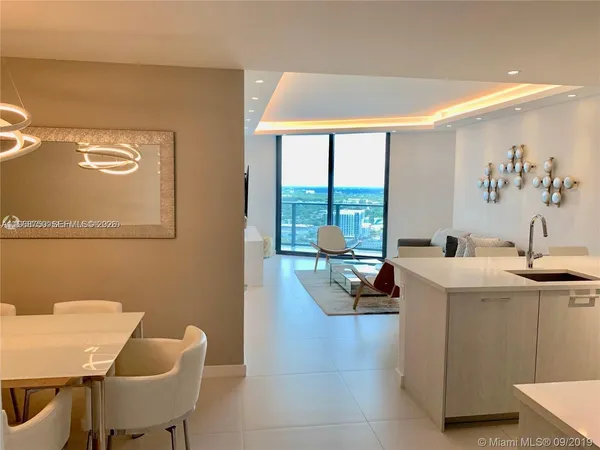 $5,000 | 501 Northeast 31st Street, Unit 3010, Miami, FL 33137