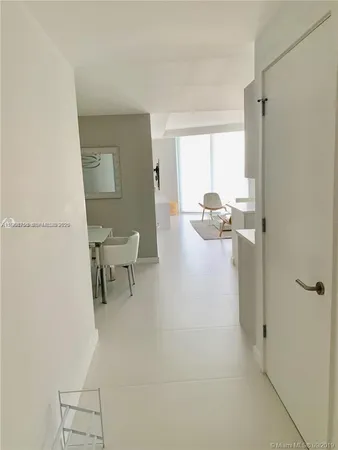 $5,000 | 501 Northeast 31st Street, Unit 3010, Miami, FL 33137