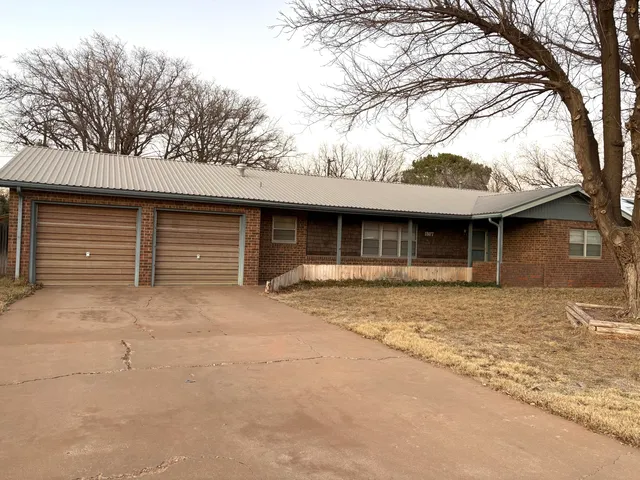 $179,900 | 1807 East Reppto Street, Brownfield, TX 79316