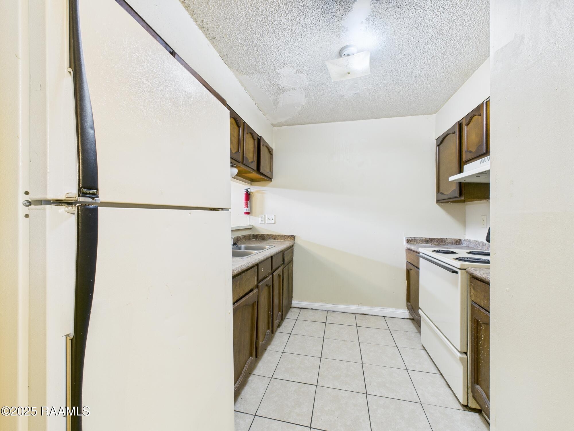 102 Marigny Circle, Unit C Duson, LA 70529 - Photo 5 of 13 CAM04246G0-PR0211-STILL006