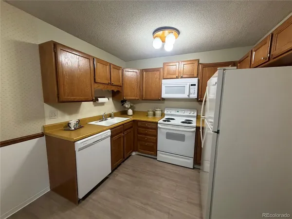 $1,575 | 3144 South Wheeling Way, Unit 311, Aurora, CO 80014