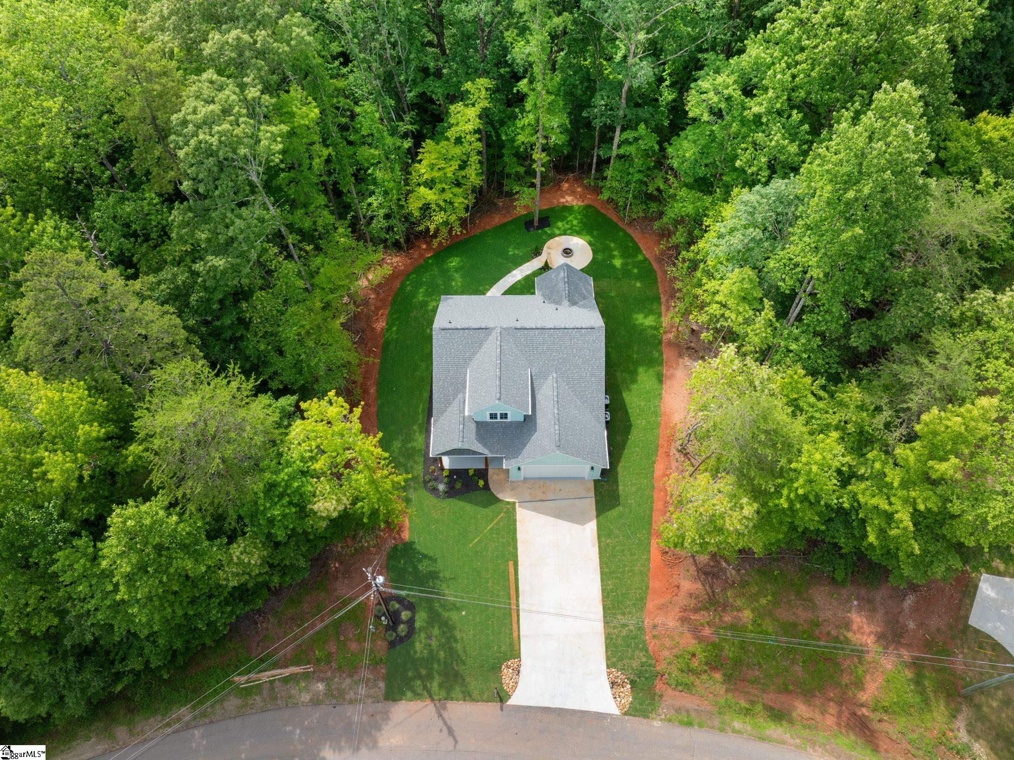 406 Point Road Westminster, SC 29693 - Photo 3 of 45