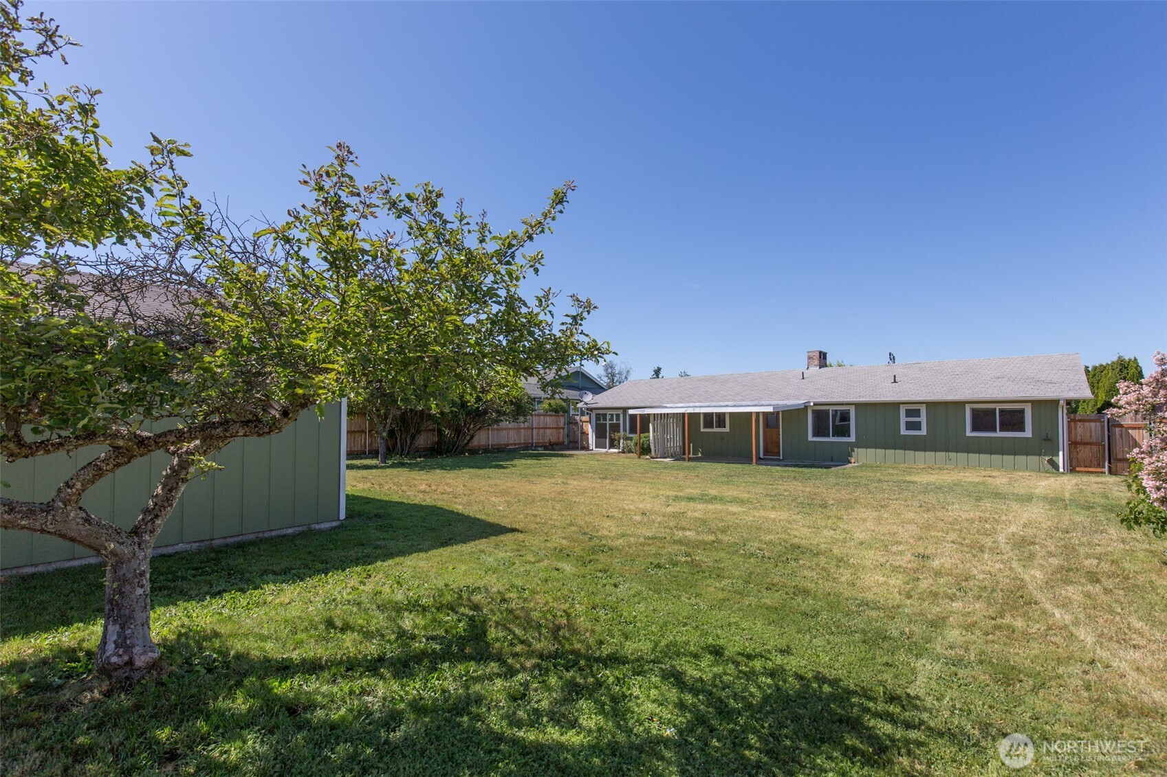 717 East Spruce Street Sequim, WA 98382 - Photo 32 of 40