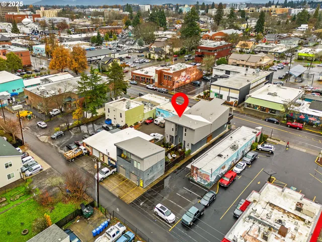 a picture of a black and white photo