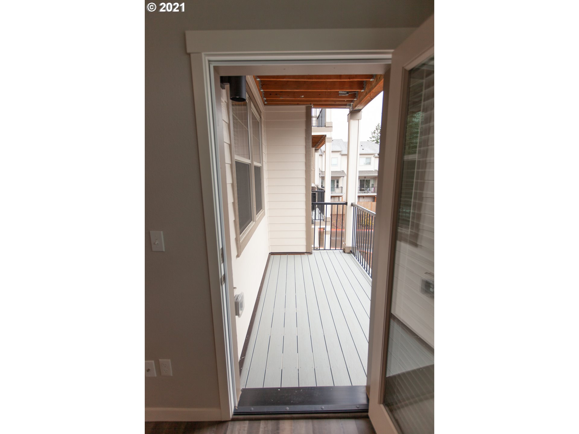 17124 Southwest Appledale Road, Unit 304 Beaverton, OR 97007 - Photo 18 of 27 Gallery Image 18