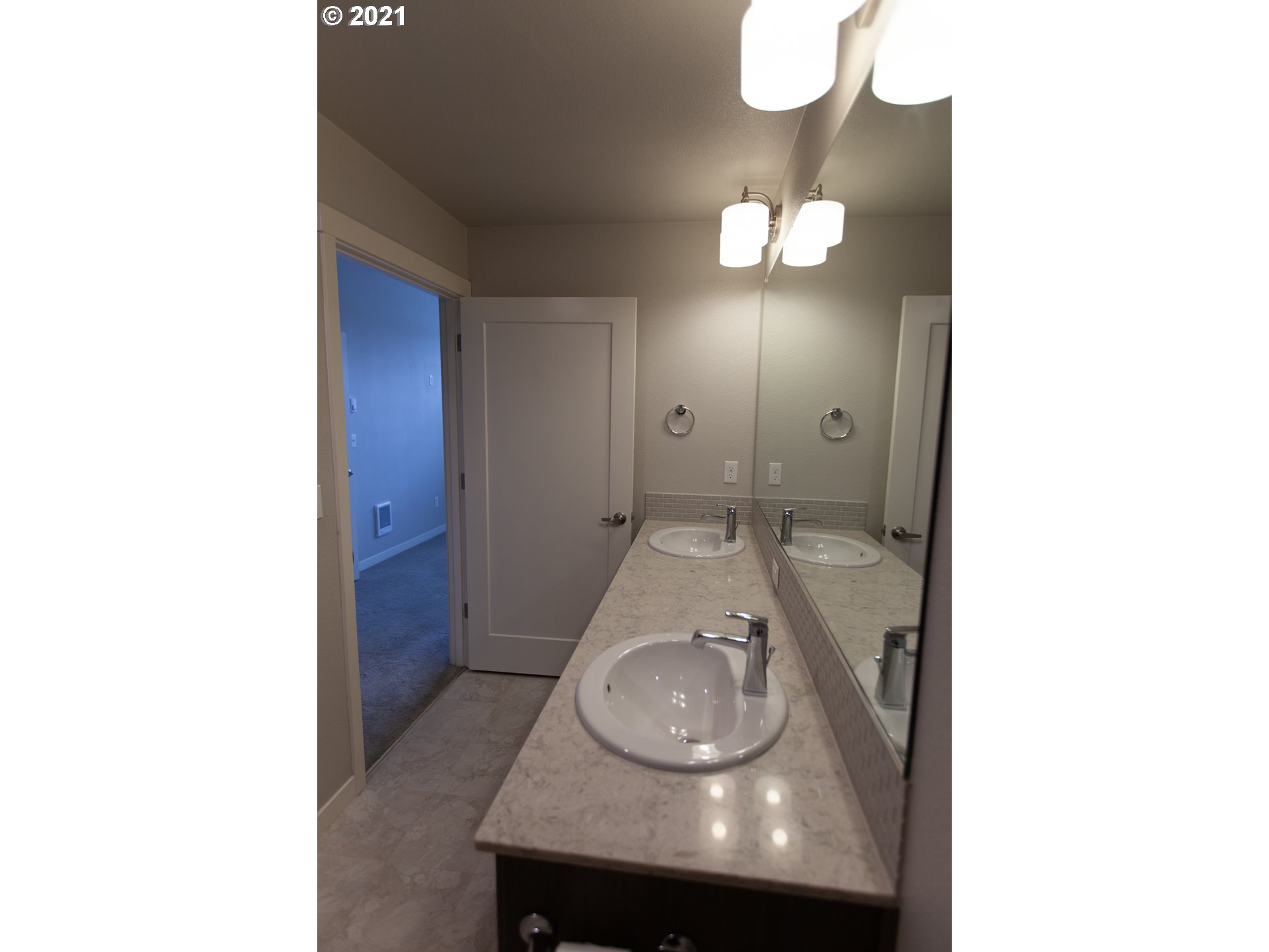 17124 Southwest Appledale Road, Unit 304 Beaverton, OR 97007 - Photo 10 of 27 Gallery Image 10