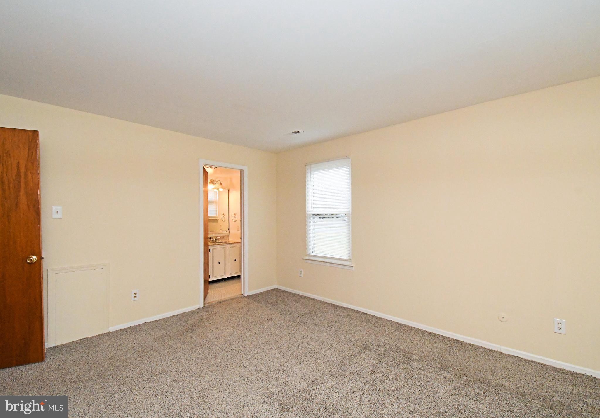 592 B Wrensong Road, Unit B Yardley, PA 19067 - Photo 20 of 55