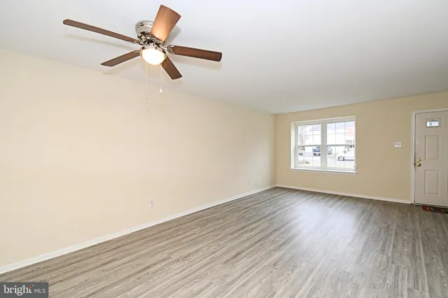 $2,300 | 592 B Wrensong Road, Unit B, Yardley, PA 19067