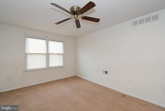 $2,300 | 592 B Wrensong Road, Unit B, Yardley, PA 19067