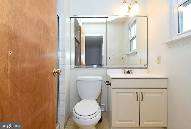 $2,300 | 592 B Wrensong Road, Unit B, Yardley, PA 19067