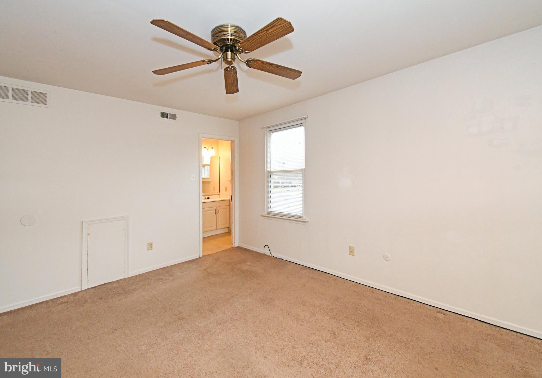 592 B Wrensong Road, Unit B Yardley, PA 19067 - Photo 36 of 55