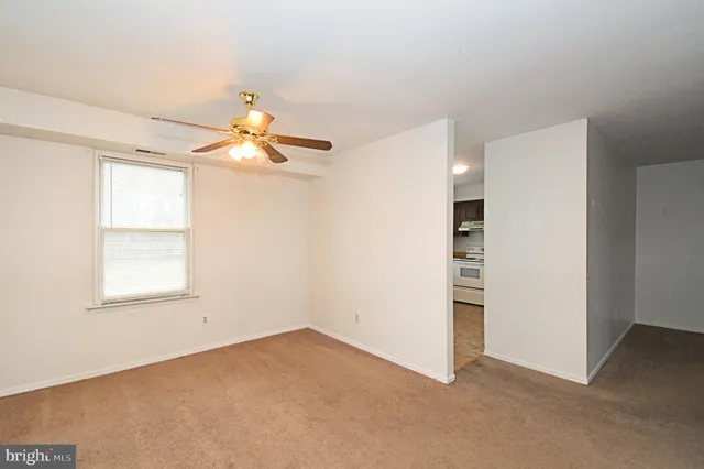 $2,300 | 592 B Wrensong Road, Unit B, Yardley, PA 19067