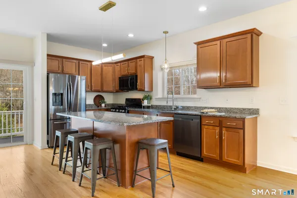 $529,000 | 316 Pepin Place, Unit 316, South Windsor, CT 06074