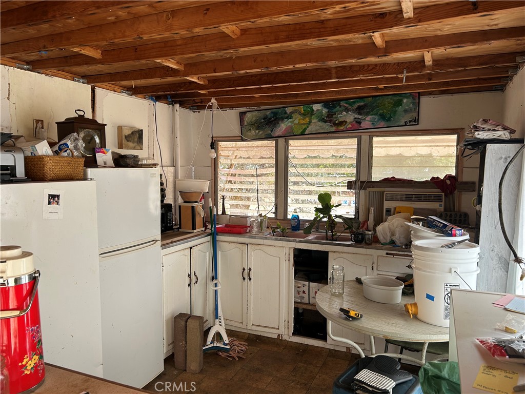 23800 W Road Middletown, CA 95461 - Photo 33 of 37 Kitchen in mobile