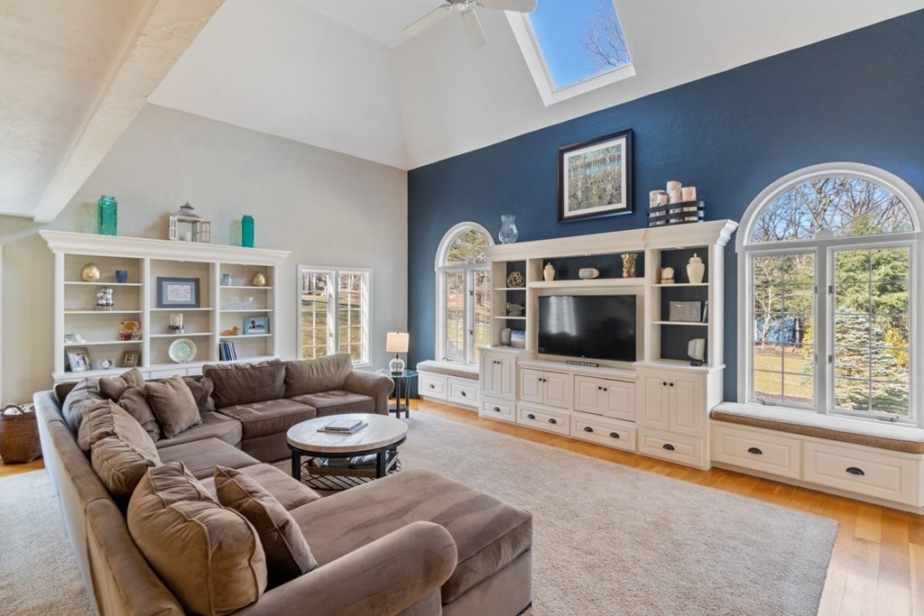 10 Hidden Brick Road Hopkinton, MA 01748 - Photo 15 of 42 Gallery Image 15