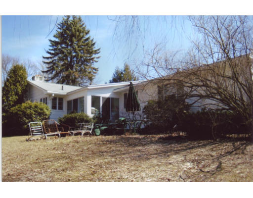 15 Shepard Drive Holyoke, MA 01040 - Photo 5 of 14