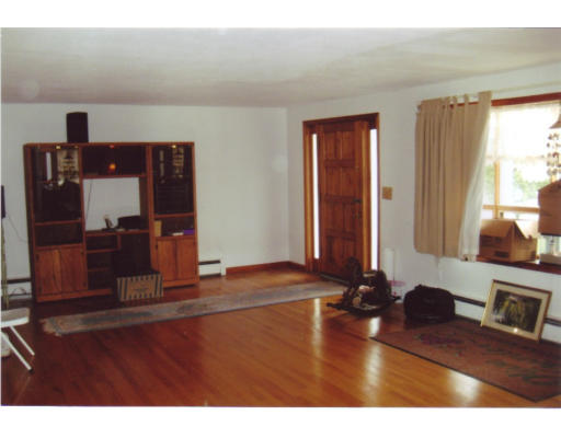 15 Shepard Drive Holyoke, MA 01040 - Photo 6 of 14